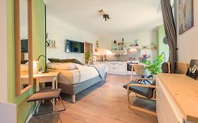 Cozy House - fietsverhuur, eigen keuken en badkamer